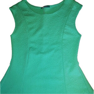 Julie's Closet Mint Green Top L